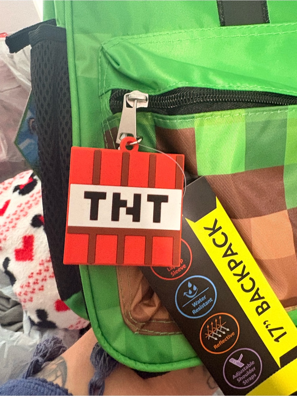 Creeper Green Backpack - Minecraft - Picture 2 of 8